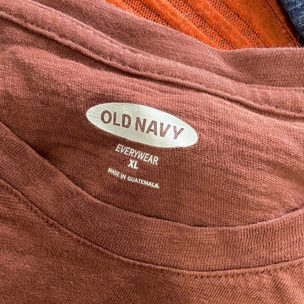Old Navy Rust Brown Tee XL